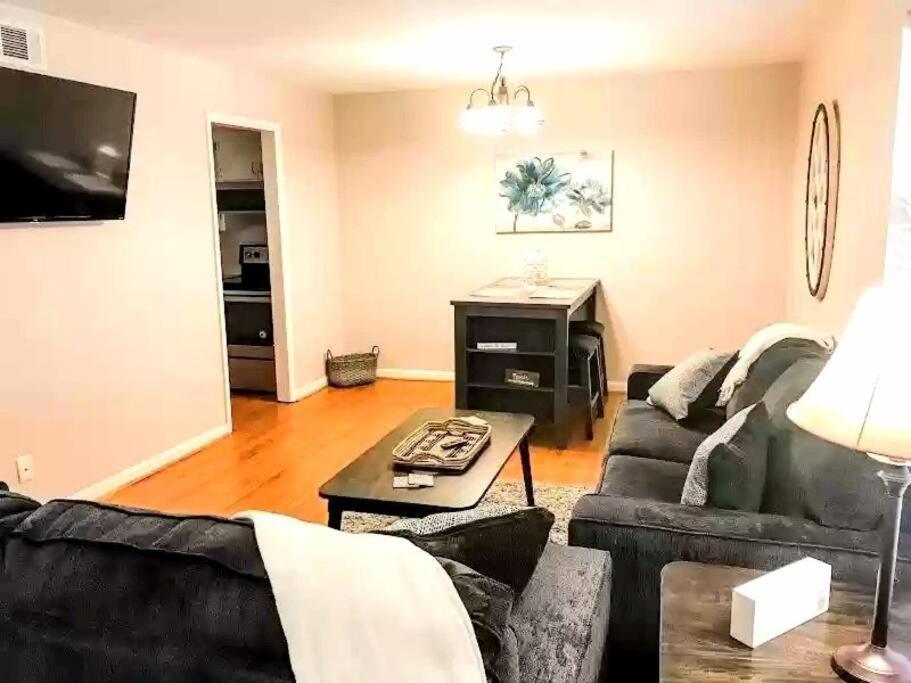 Gsrealty * Americus